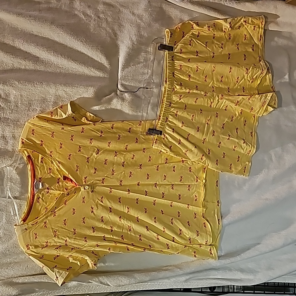 Women's L pajamas yellow with pink dragonflies T-shirt and shorts